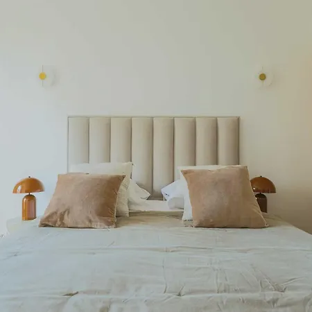 Modern Flat -1br-4p- 17e Appartement *